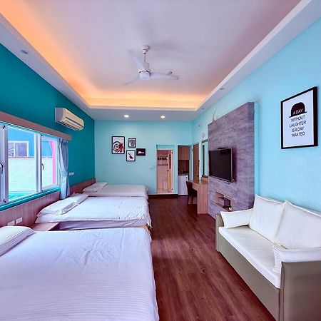 I Wow Bed & Breakfast Xiaoliuqiu Exterior photo