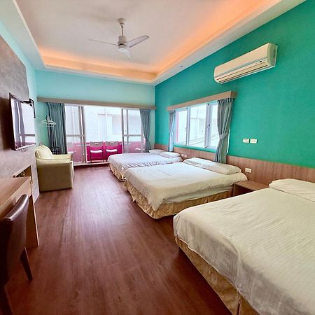 I Wow Bed & Breakfast Xiaoliuqiu Exterior photo