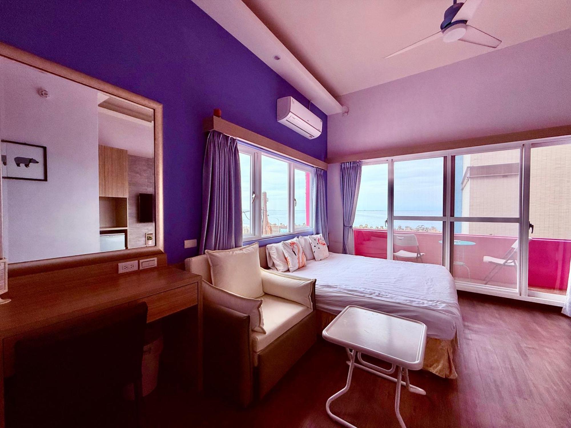 I Wow Bed & Breakfast Xiaoliuqiu Exterior photo
