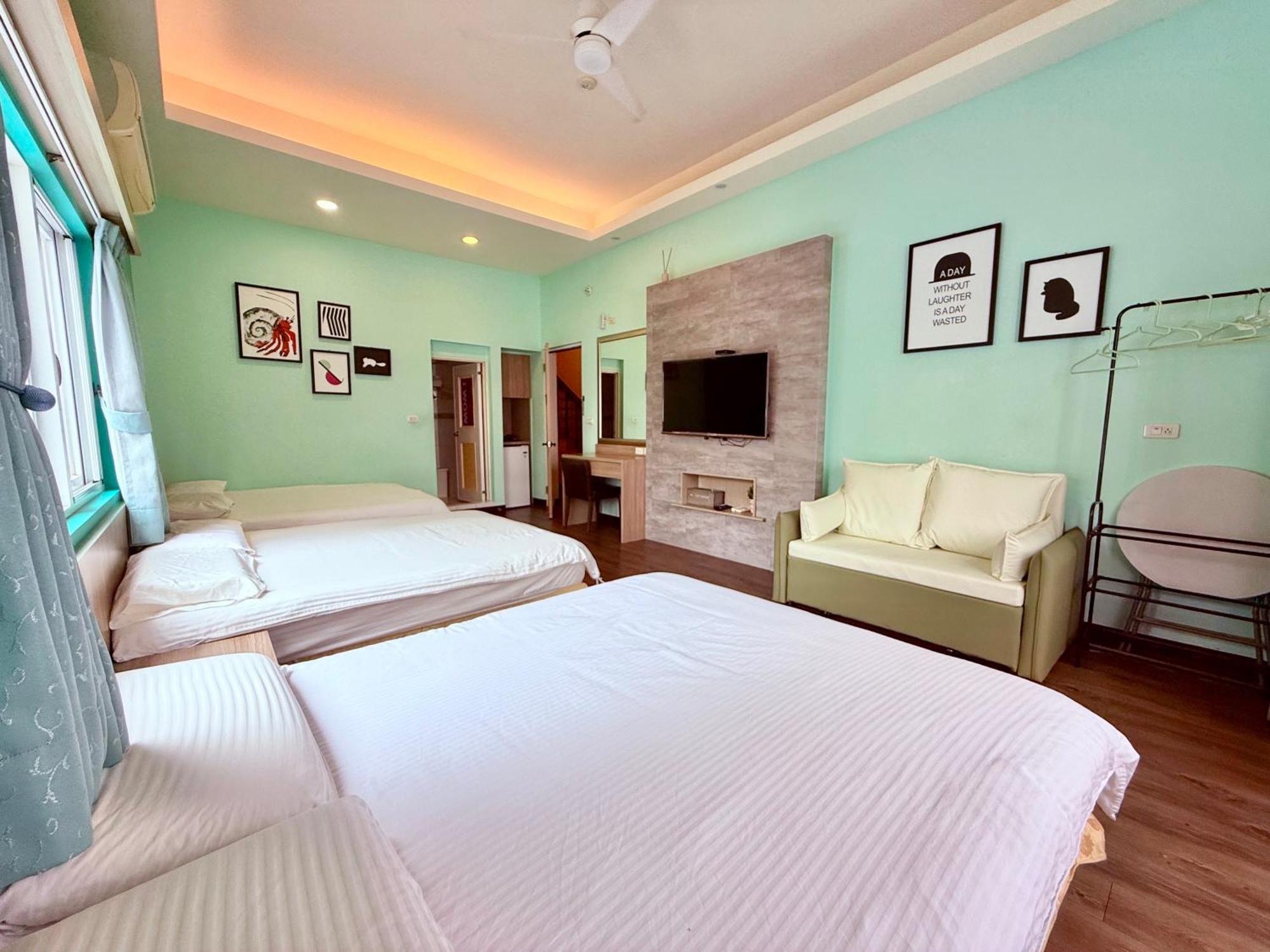 I Wow Bed & Breakfast Xiaoliuqiu Exterior photo